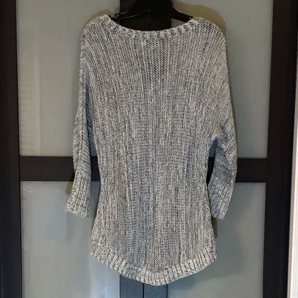 Revolution ( small) - Picture 4 of 6